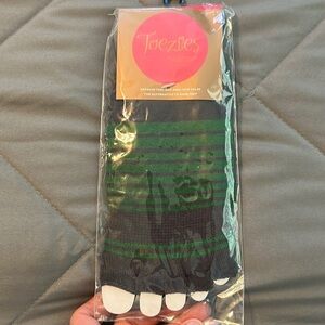 Toezies  (Toeless) The sock for a Pilates & Yoga, Size M/L, NEW IN PACKAGE
